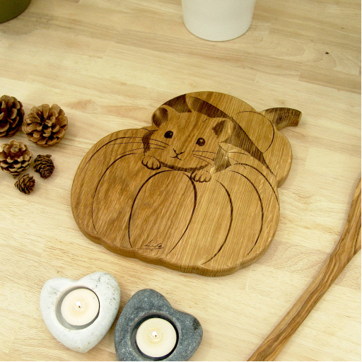 Mouse & Pumpkin Oak Chopping Board