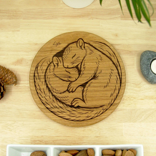 Snuggling Squirrels - Hibernation Chopping Board, Solid Oak