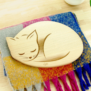 Sleepy Cat Chopping Board - Beech
