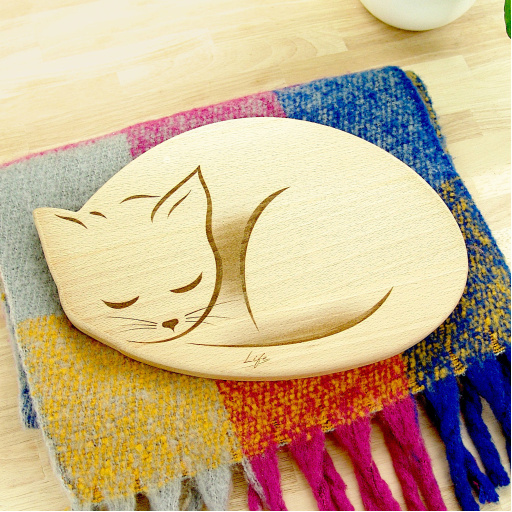 Sleepy Cat Chopping Board - Beech