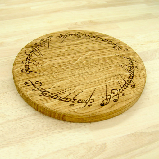 Ring of Power Chopping Board - Oak Medium 23cm - Lord of the Rings Gift 
