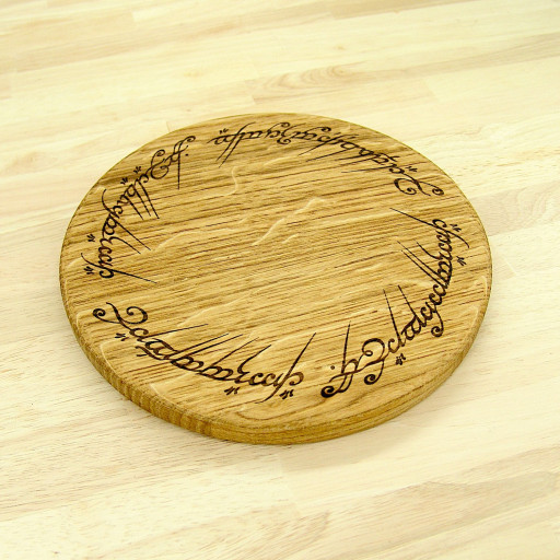 Ring of Power Chopping Board - Oak Medium 23cm - Lord of the Rings Gift 