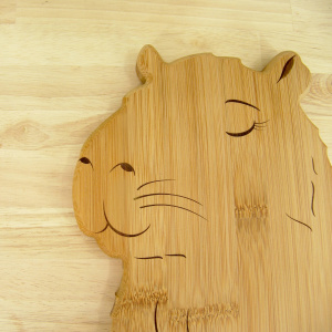 Capybara Chopping Board – Handmade Bamboo Cutting Board